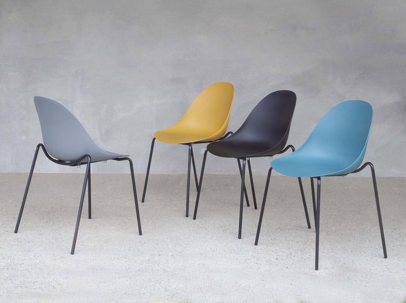 Idol - Set da 4 Sedia scocca in polipropilene gambe in metallo cm 53x55x97h - vari colori