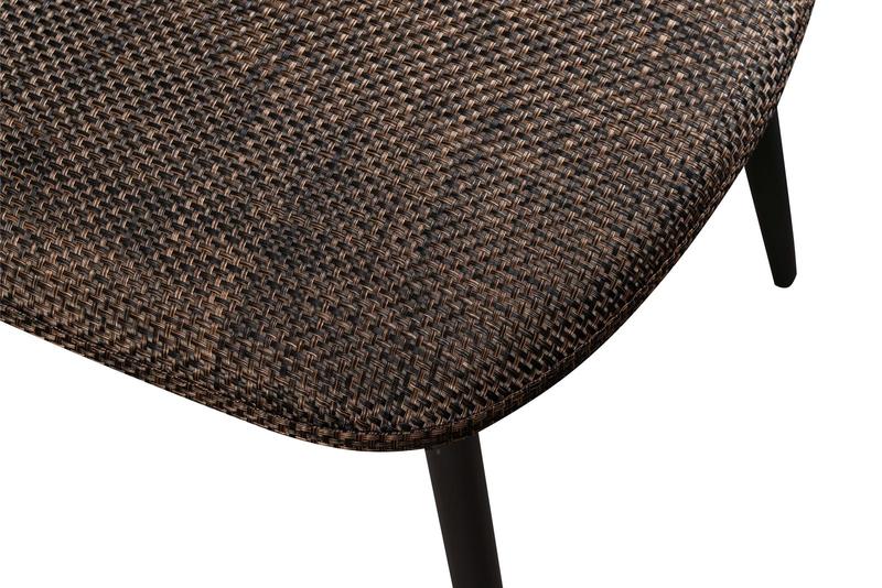 sedia moderna per living scocca in similrattan colore marrone gambe in metallo