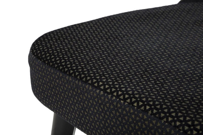 sedia moderna schienale alto rivestita in tessuto colore nero
