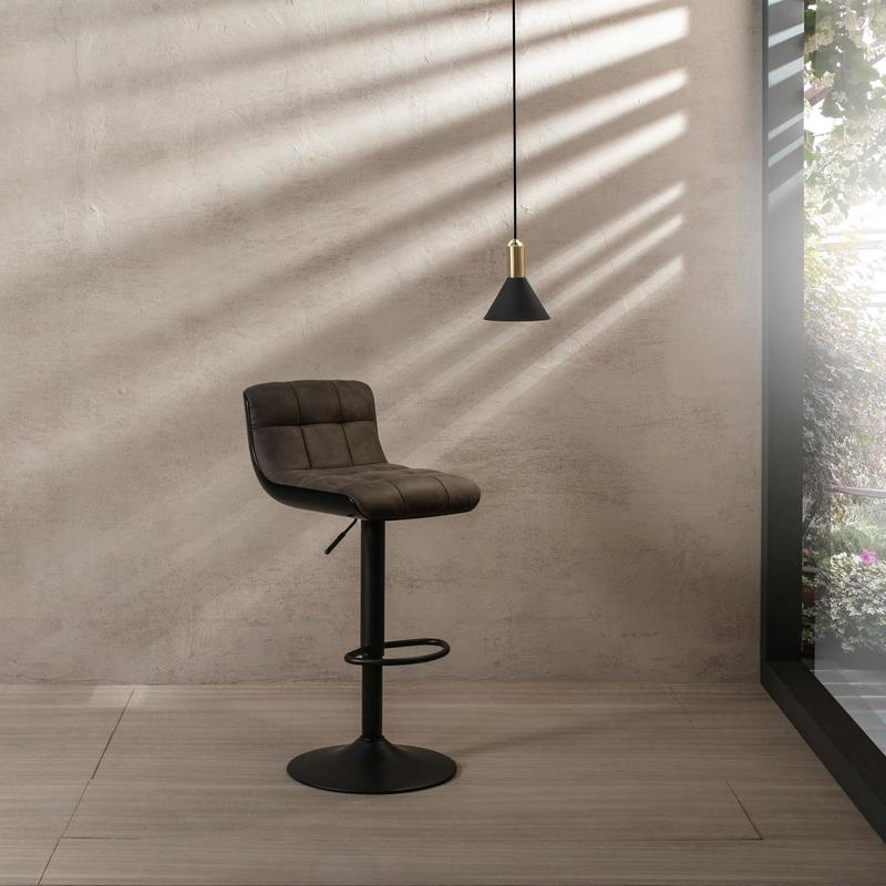 sgabello alto regolabile stile industrial vintage colore marrone