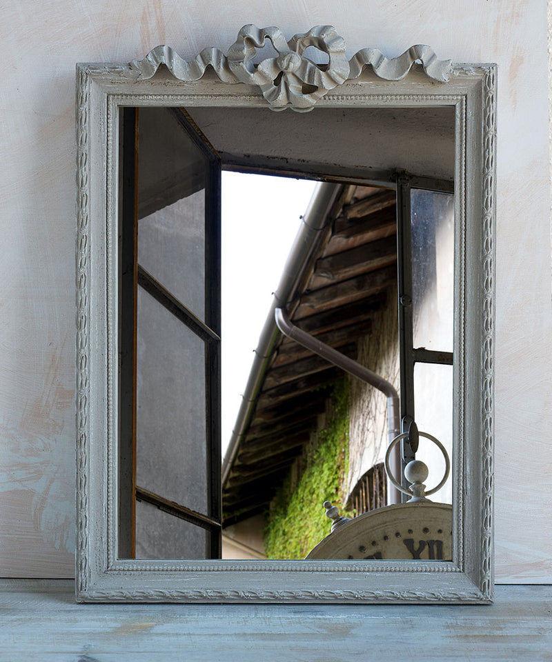 Specchio rettangolare in legno intagliato stile shabby cm 36x49h - vari colori