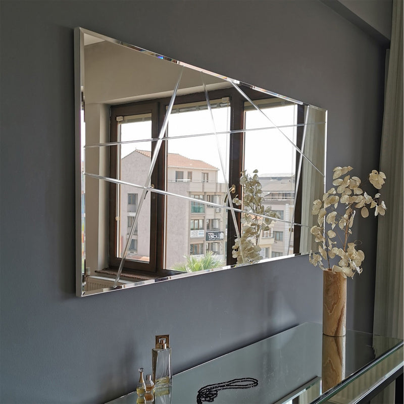 Specchio moderno argento da parete con incisioni geometriche cm 130x2x62h