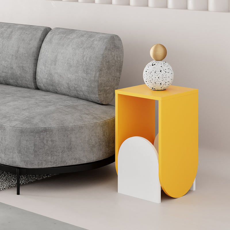 Tavolino basso da salotto design moderno in legno in 5 diverse coppie di colori: giallo ocra opaco e bianco opaco; bianco opaco e giallo ocra opaco; antracite opaco e bianco opaco e bianco opaco e antracite opaco, bianco opaco e tortora chiaro opaco. Dimensioni cm 32x32x55h