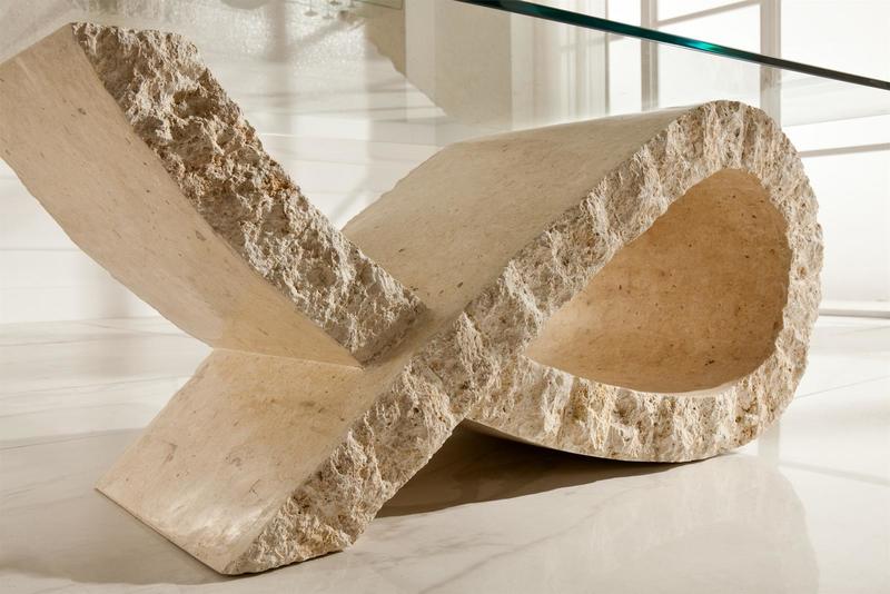 tavolino moderno in pietra fossile piano in vetro trasparente
