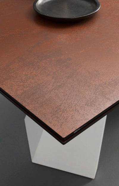 pechino struttura metallo bianco opaco RAL 9003-011 piano vetro ceramicato oxide corten