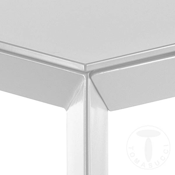 Tavolo da cucina moderno allungabile in metallo e piano in vetro