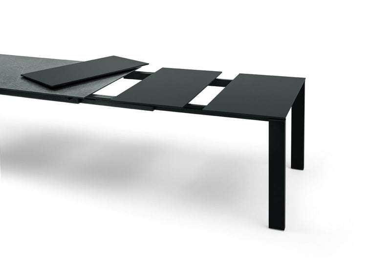 tavolo da pranzo allungabile struttura m055 nero opaco cm002 piano SuperMarmo Grigio Serena opaco