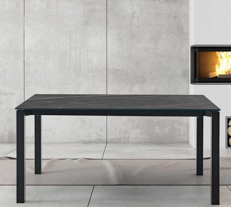 Ghebir - Tavolo da pranzo allungabile gambe in metallo piano in legno o vetro - vari modelli