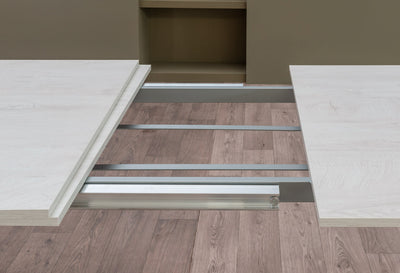 Ghebir - Tavolo da pranzo allungabile gambe in metallo piano in legno o vetro - vari modelli