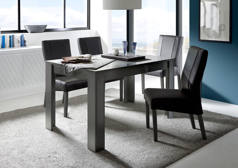 tavolo da pranzo moderno in legno grigio lucido