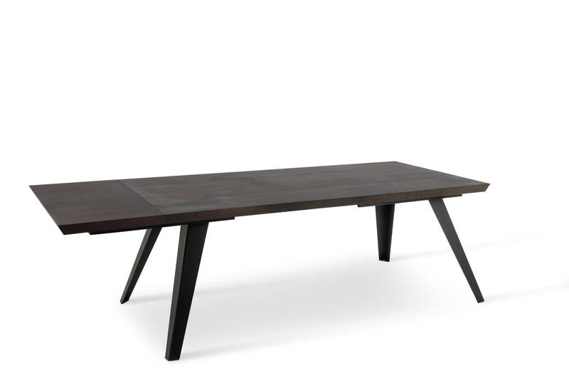 tavolo moderno allungabile gambe colore nero piano in legno rovere termocotto