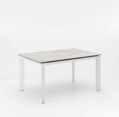 Account - Tavolo allungabile in metallo piano in ceramica effetto marmo cm 90x140/220x75h